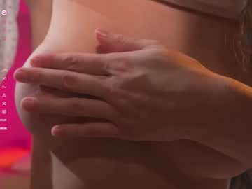 girl cam all day lucie_beltran image #9340550