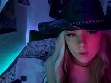 girl cam all day shiestykat999 image #7286689