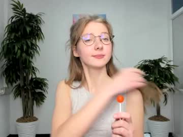 girl cam all day avis_ryan image #1075963