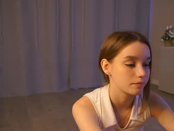 girl cam all day harrieteasley image #8812918