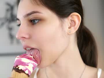girl cam all day peek_in_my_window image #7855978