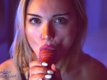 girl cam all day emmber image #2122178
