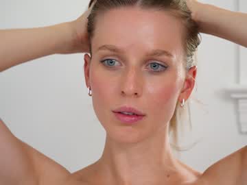 girl cam all day ellaa91 image #2063723