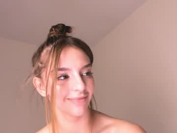 girl cam all day lesi_moon image #5073980
