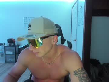 couple cam all day cowsgomoo101 image #2251463