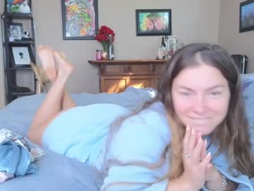 girl cam all day chroniclove image #7931327
