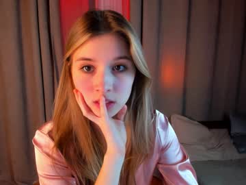 girl cam all day milablush image #3732077