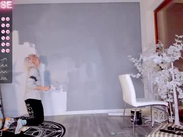 girl cam all day careful_i_bite image #3410237