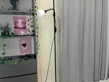 girl cam all day flooora_0 image #9391769