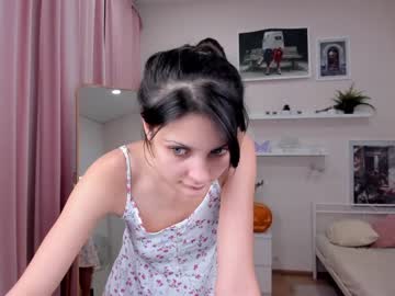 girl cam all day chloe_holzmann image #2976851
