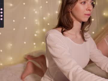 girl cam all day mother__of__dragons image #7382321