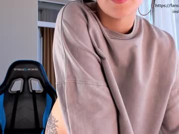 girl cam all day aavee image #1757589