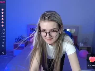 girl cam all day amelialuck image #3753487