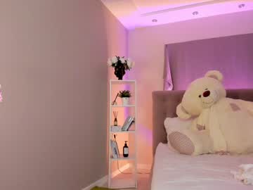 girl cam all day promo_baby image #8020805