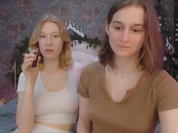 girl cam all day julia_tina image #962444