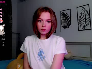 girl cam all day small_blondee image #3338293