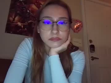 girl cam all day madiosnrios image #9355400