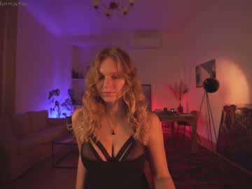 girl cam all day thelawofattraction image #478150