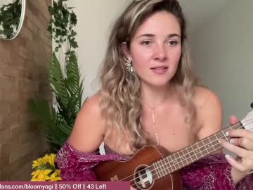 girl cam all day bloomyogi image #3305427