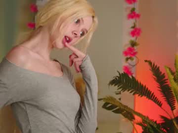 girl cam all day little_anitta image #9355552