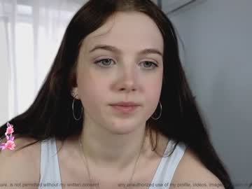 girl cam all day small_blondee image #6976776