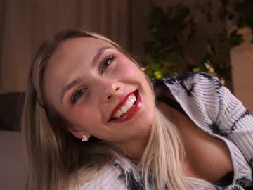 girl cam all day darlinechapel image #8344161
