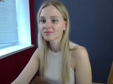 girl cam all day dianaflo__ image #2009689