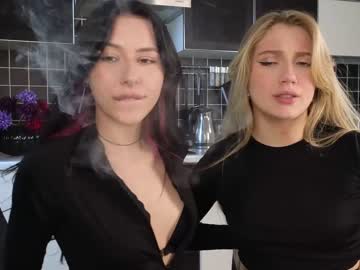 girl cam all day yononeey image #6849054