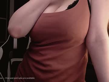 girl cam all day overoce image #1942413
