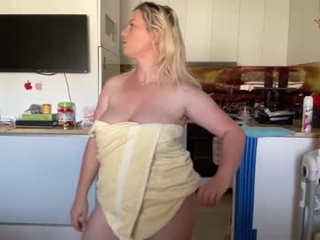 girl cam all day kiradivine image #4816712