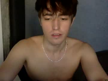 man cam all day nonrelevant01 image #431993