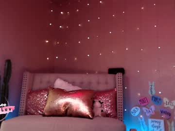 girl cam all day aubrilee image #3921179