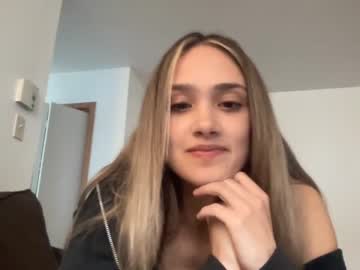 girl cam all day katvixenn image #2873563