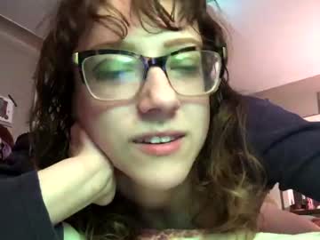 girl cam all day katiecruelty image #3186379