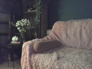 girl cam all day bmwm5f90 image #8757819