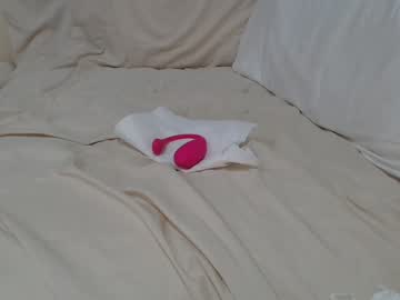 girl cam all day hornypetitegirl77 image #4225260