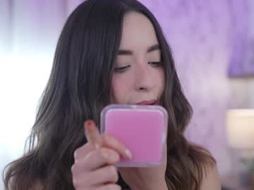 girl cam all day emyii image #8029813