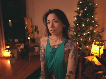girl cam all day ambientink image #3264352