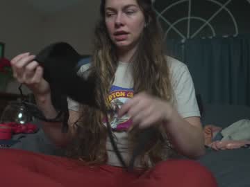 girl cam all day chroniclove image #9205790