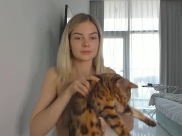 girl cam all day coy_t66nager image #3551847