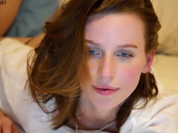 girl cam all day ellaa91 image #3814205