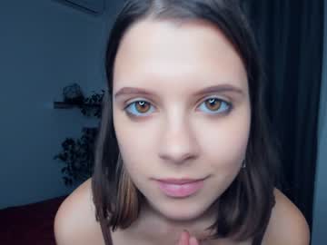 girl cam all day _night_moon_ image #5766252