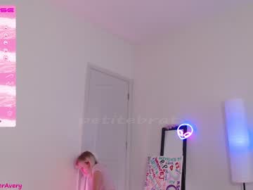 girl cam all day petitebrat image #4354661