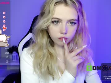 girl cam all day small_blondee image #3623573