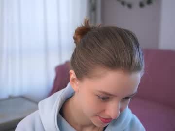 girl cam all day little_poetry image #9046142