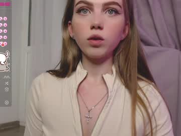 girl cam all day small_blondee image #3081342