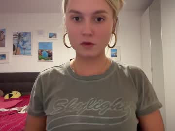 girl cam all day sarahsapling image #5443609