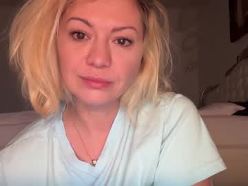 girl cam all day kiradivine image #8211000