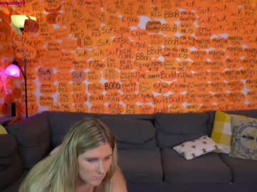 girl cam all day 19honeysuckle image #384984