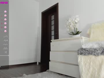 girl cam all day lovelylollly image #560545